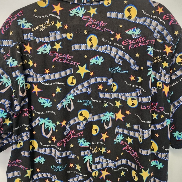 Vintage Men's XXL Universal Studio Black Graphic Button Up Shirt Short Sleeve - Picture 6 of 7